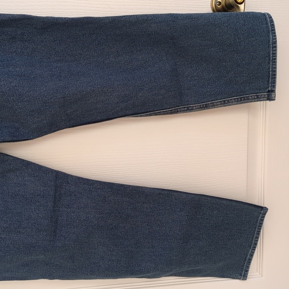 Hollister Women's High Rise Distressed Mom Denim Jeans - Picture 8 of 11